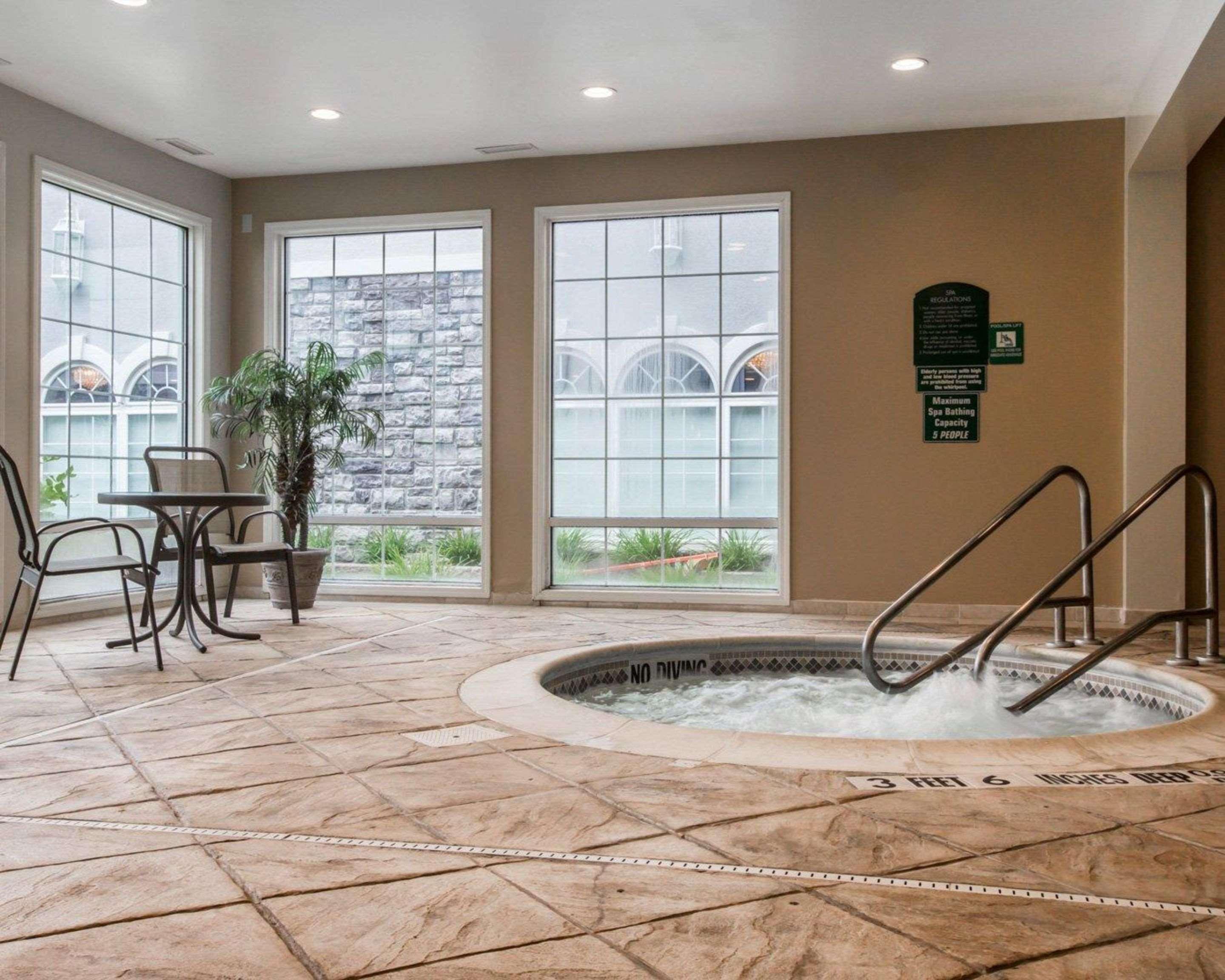 Comfort Inn & Suites East Greenbush - Albany Extérieur photo