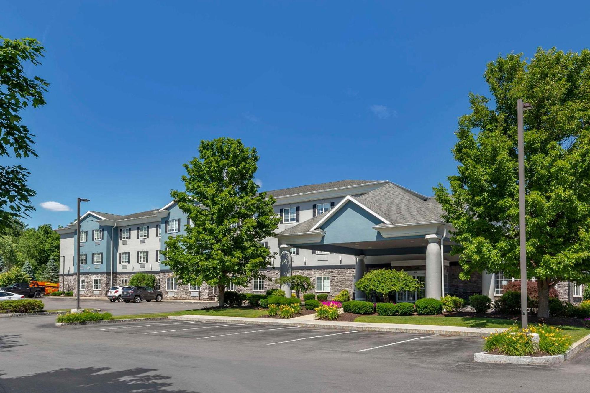 Comfort Inn & Suites East Greenbush - Albany Extérieur photo