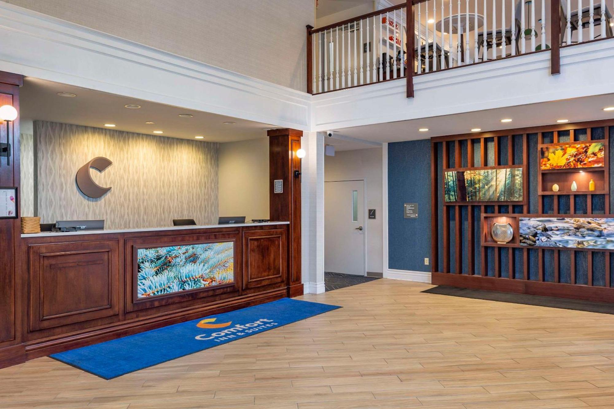 Comfort Inn & Suites East Greenbush - Albany Extérieur photo